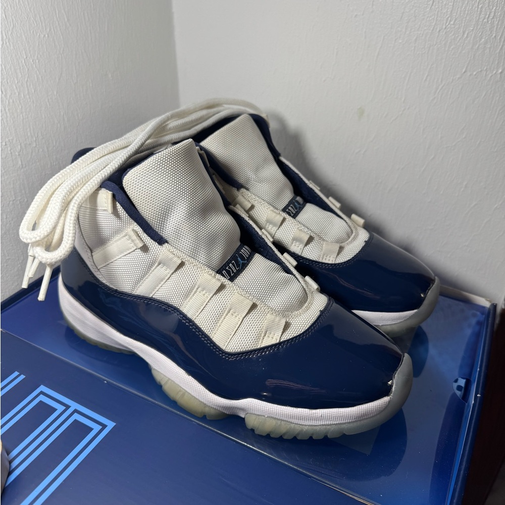 Size 8.5 - Jordan 11 Retro High Win Like '82 ORIGINAL BOX - Picture 1 of 6